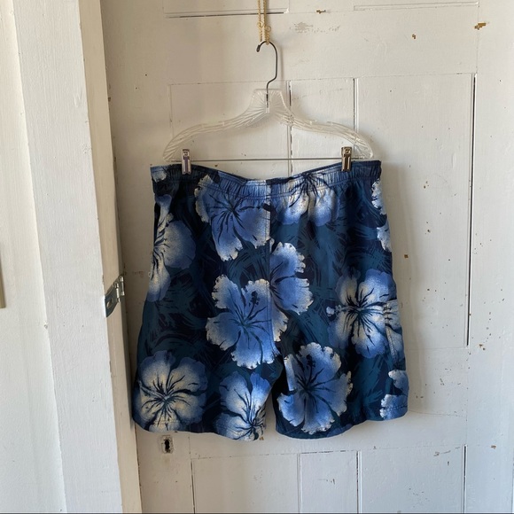 Speedo Hibiscus Flower Swim Trunks - Picture 9 of 9